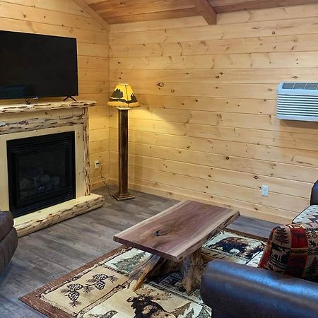 Briarwood Cabin By Amish Country Lodging Berlin Exteriör bild